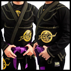 Kimono de Jiu Jitsu - Revolução In The Guard preto A0 é boa?