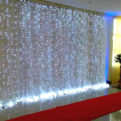 Cortina Led Fixa 500 Leds 110v Para Decorações Festas Comemorações Natal Ano Novo Confraternizações Branco Frio Menor preço em Cortina Led Fixa 500 Leds 110v Para Decorações Festas Comemorações Natal Ano Novo Confraternizações Branco Frio