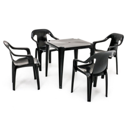 Conjunto 1 mesa plástica completo + 4 poltronas spazio pr é boa?