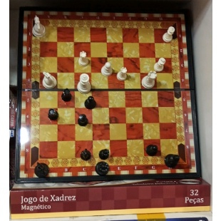 Jogo De Xadrez Tabuleiro Dobrável Portátil Compacto 20X20Cm em Promoção na  Americanas