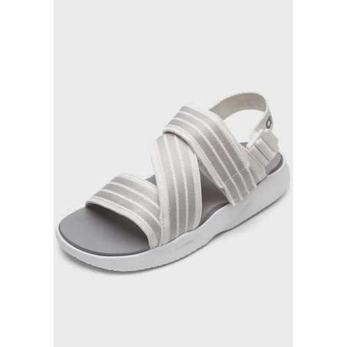 chinelo adidas americanas