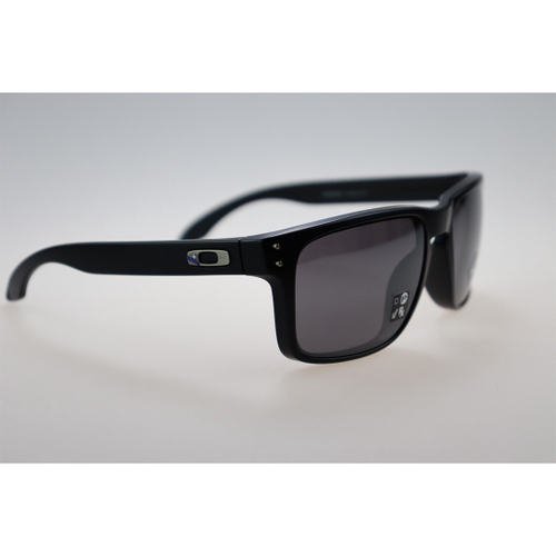 Óculos de Sol Oakley Holbrook Matte Black Prizm Black em Promoção na  Americanas