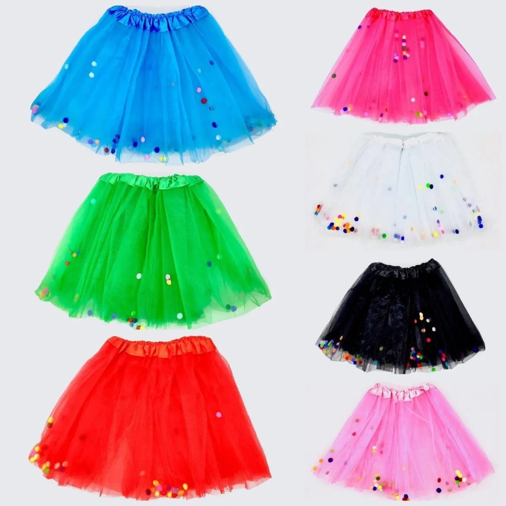 Saia tule com store pompom