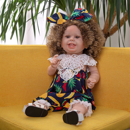 Boneca Bebê Reborn Gatinha De 55cm 100% Silicone Brastoy em Promoção na  Americanas