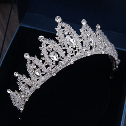 Coroa Tiara Noiva Debutante Prata Luxo Promoção 007 é boa?