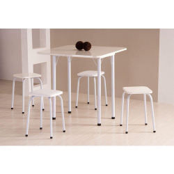 Mesa Dobrável Com 4 Banquetas - Logdesign é boa?