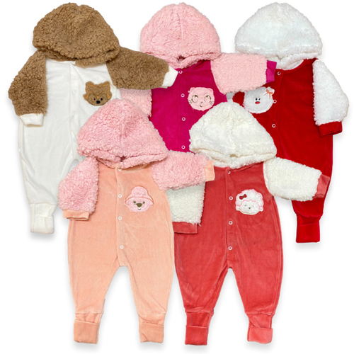 Macacao para bebe de sales pelucia