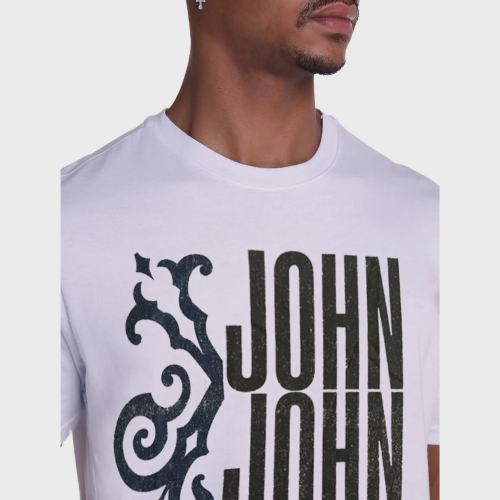 Camiseta john john masculina logo colorfull branca