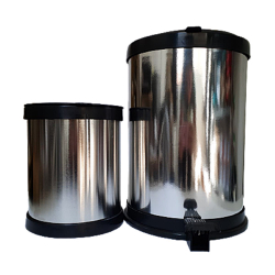 Kit 2 Lixeiras Cozinha Pedal 12l e Pia 4,5l Cor Inox é boa?