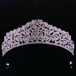 Menor preço em Coroa Tiara Noiva Prata Strass Debutante 009 prata