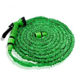 Mangueira de jardim expansível de 50 pés com pulverizador/aspersor de 7 funções é boa?