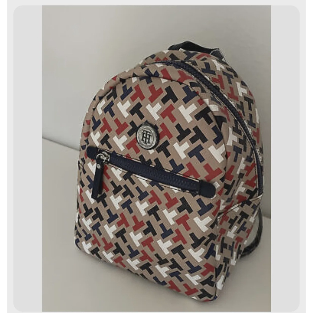 Mochila feminina hot sale tommy hilfiger