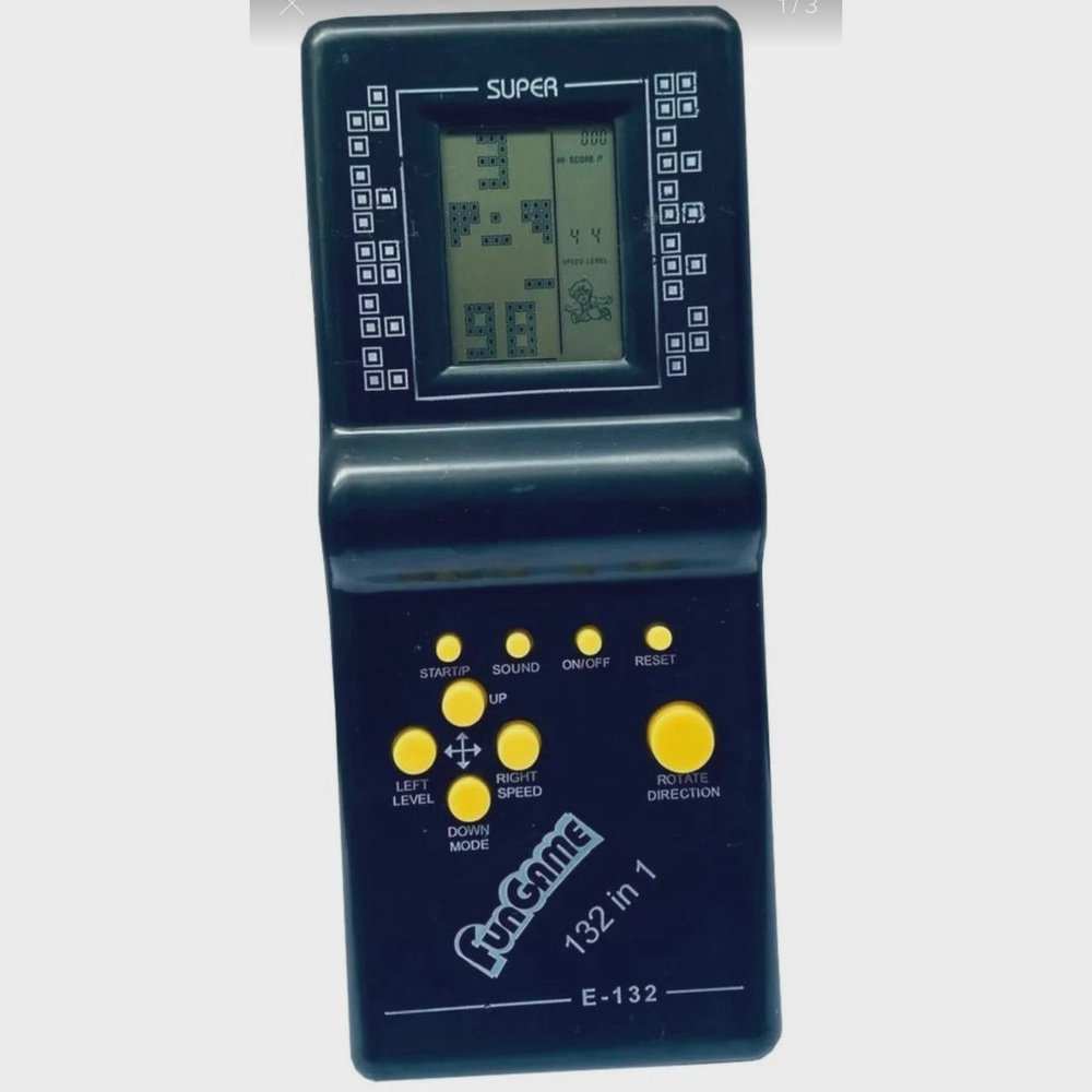 Mini Game Vídeo Portátil Retro Antigo Brinquedo Infantil Tetris Jogos  divertidos para voce jogar em todos os locais criança em Promoção na  Americanas