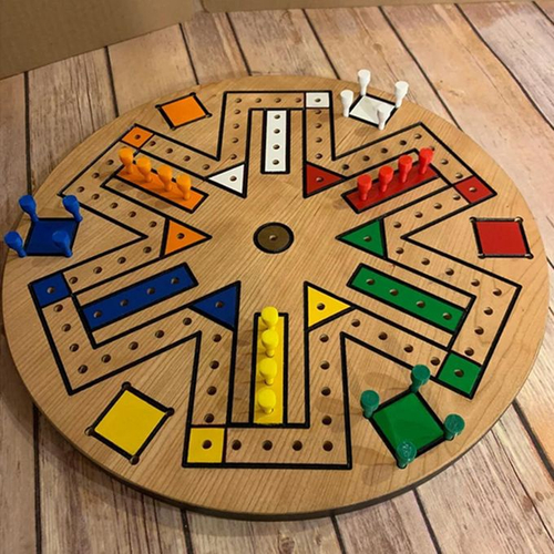 Kit Jogos De Tabuleiro Com Damas Ludo e Trilha De Madeira em Promoção na  Americanas