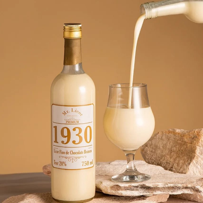 Bebida alcóolica Mr. Licor de chocolate branco com leite condensado