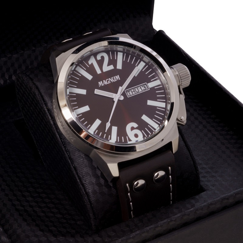 Relógio Magnum Sports Cronógrafo MA34950D Pulseira de Couro Preto