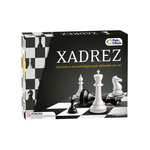 Um tabuleiro de xadrez com peças de xadrez posição de figuras brancas e  pretas em um tabuleiro de xadrez