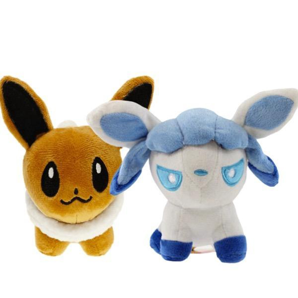 Eevee Evoluções Kit Com 2 Pelúcias Pokemon Eevee E Flareon no Shoptime