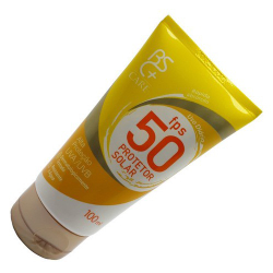Protetor solar basic + care FPS50 100ML é boa?