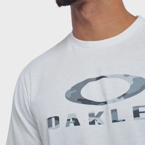 Camiseta Oakley Camo SS FOA400375100 Branco - PLANET MODAS