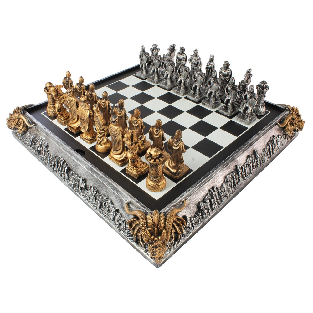 Kit Decor Chess C/2 Peças de Xadrez Rei e Rainha Prateada em Promoção na  Americanas