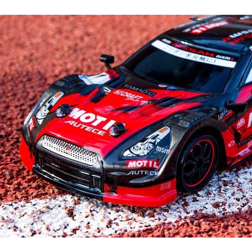 Carrinho de controle remoto tração nas quatro rodas Drift recarregável com  luz Led carro esportivo Nissan GTR presente para crianças