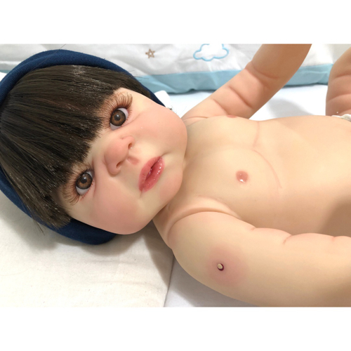 Bebe Reborn Menino 100% Silicone Boneco Original + Enxoval em Promoção na  Americanas