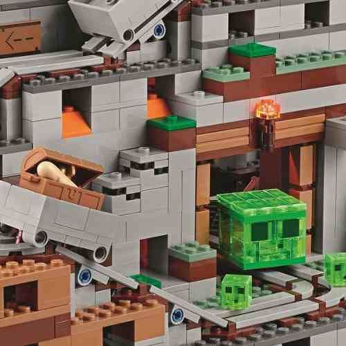 Lego minecraft 21137 a caverna da montanha - Brinquedos de Montar e  Desmontar - Magazine Luiza